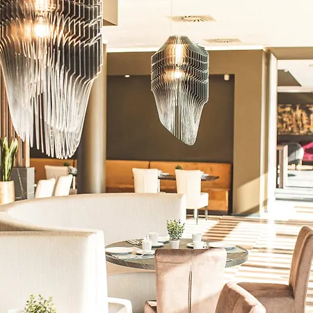 Plaza Premium Karlsruhe-2