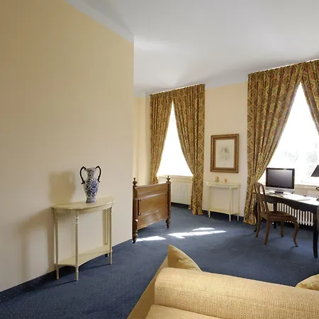 Hotel Schloß Gehrden-3