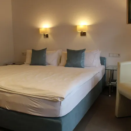 Hotel Rebstock-3