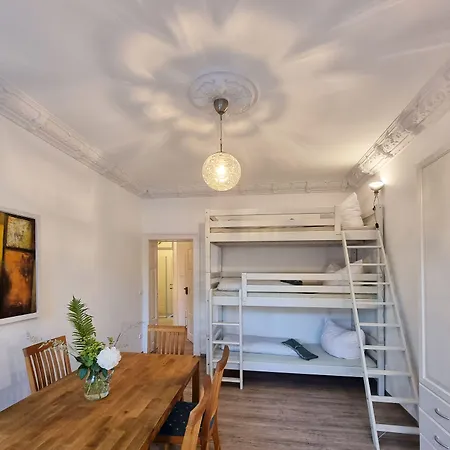 Hostel Lollis Homestay Dresden-2