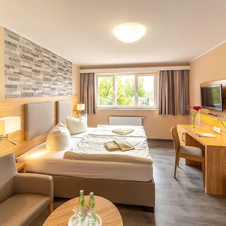 Hotel Ruegenblick-3
