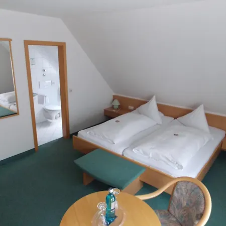 Central Hotel Friedrichshafen-2