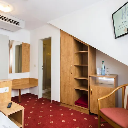 Hotel Am Düsseldorfer Platz-2