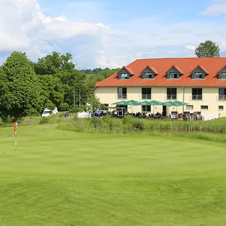 Apartments Golfpark Schlossgut Sickendorf-3