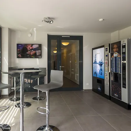 The Stay.Residence-3