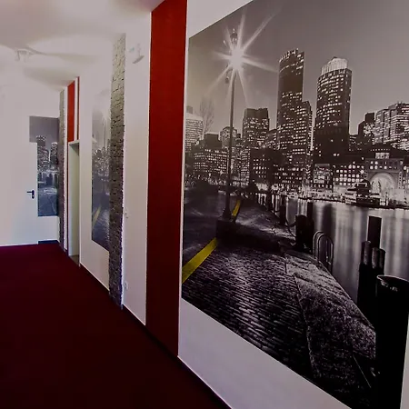 Hotel 108-2