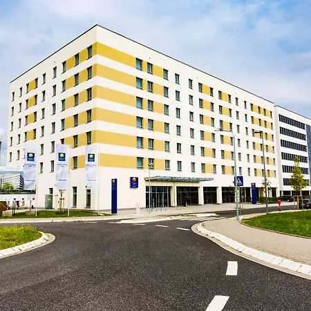 Hey Lou Hotel Frankfurt Airport-3