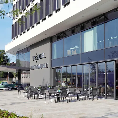 V8 Hotel Motorworld Region Stuttgart-2