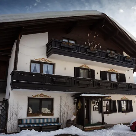 DEVA Hotel Kaiserblick-3