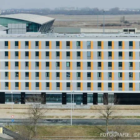 Campanile Leipzig Halle Airport-2