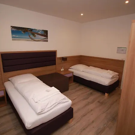 Slamba Hostel-2