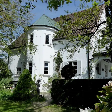 Am Eichholz Galerie&Art-Hotel-2