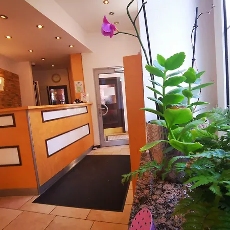 City Hostel-2