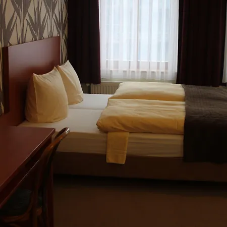 Hotel Schwarzer Adler Jever-2