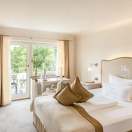 Schlosshotel Steinburg-2
