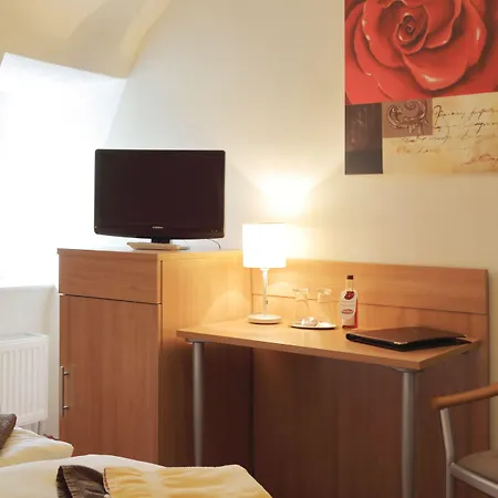 Gasthof und Hotel Roter Hirsch-3