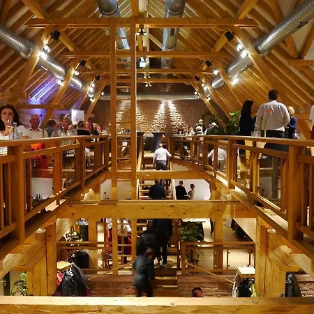 Sutter'S Landhaus-2
