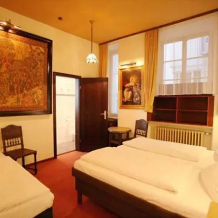 Burg-Hotel & Hostel Cochem-3
