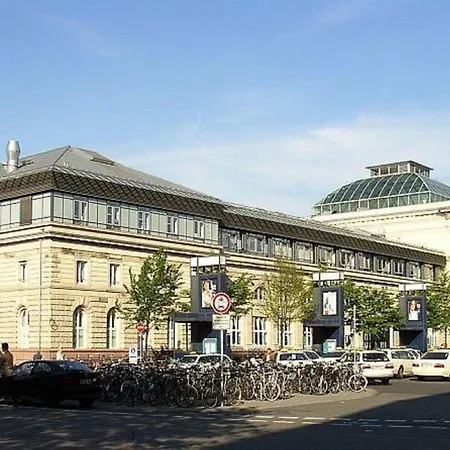 Central Hotel-2