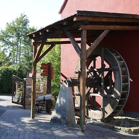Historische Wassermühle-2