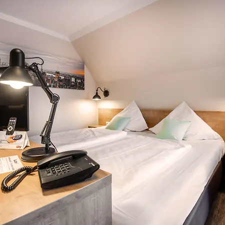 City Hotel-2