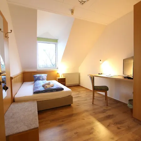 Pension Sachsenallee-3