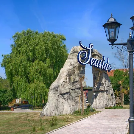 Seaside-Resort-2