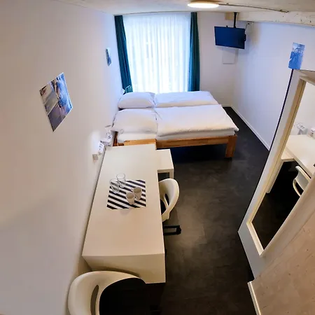 Boardinghouse-Landau-2