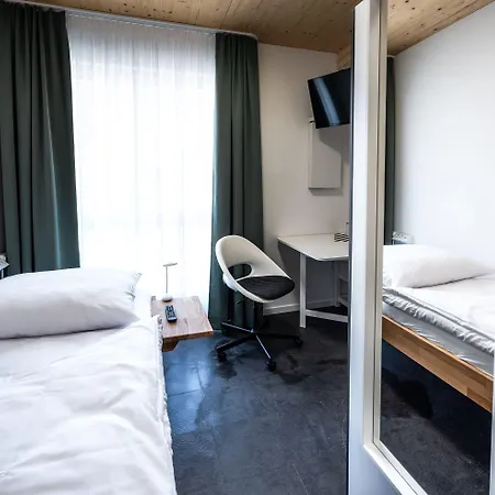 Boardinghouse-Landau-3