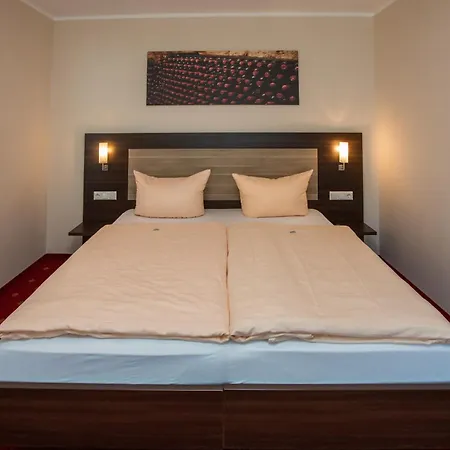 Parkhotel Cochem- Free Parking --3