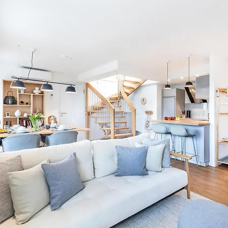 Prora - Apartment mit Sauna, privater Dachterrasse, E-Ladestation und Strandkorb am Strand - Deck54-2