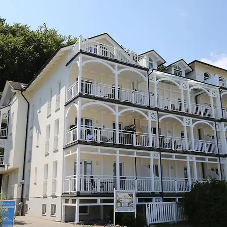 FeWo direkt am Strand mit Meerblick, Villa Strandperle, Binz-3