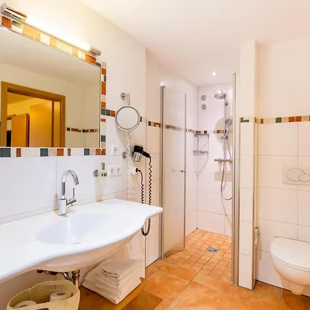Hotel Engel - Familotel Hochschwarzwald-3