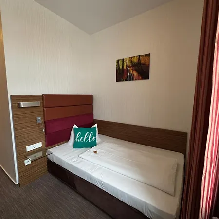 Hotel und Restaurant Zum Deutschen Hause-3