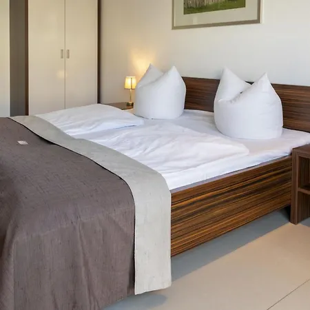 Strandhotel Dranske-3