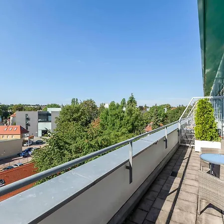 Best Western Premier Grand Hotel Russischer Hof-3