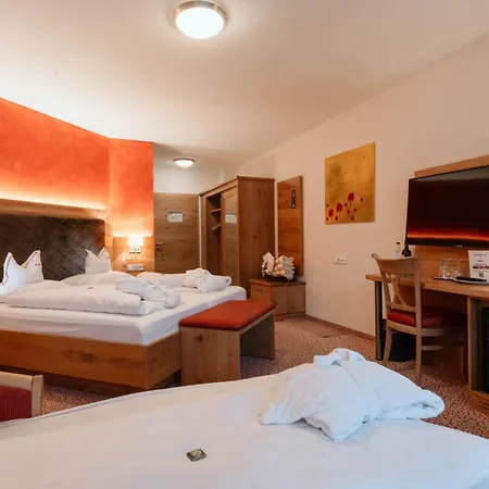Hotel Neuhäusl Superior-3