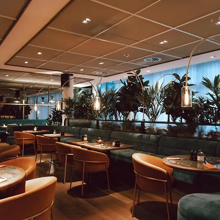 Radisson Blu Media Harbour Hotel, Duesseldorf-3