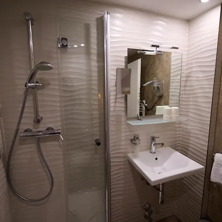 Hotel Vis A Vis-3