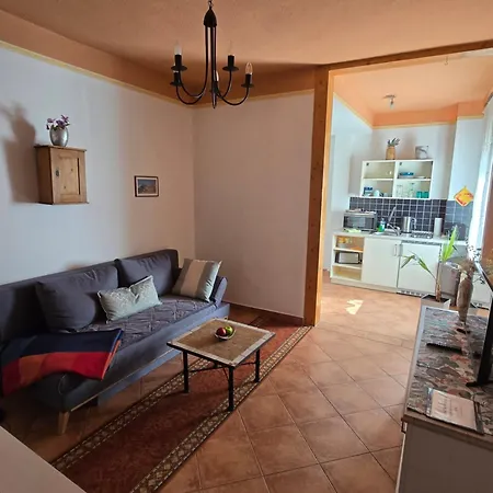Pension Reuss - Hotel garni-2