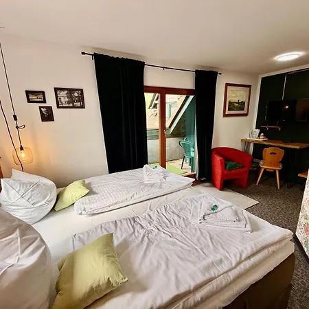 Hotel Kraus Ruhiges Hotel in Bielefeld-Heepen, kostenloser Parkplatz-3