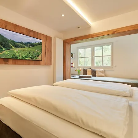 Hotel und Weingut Karlsmühle-2