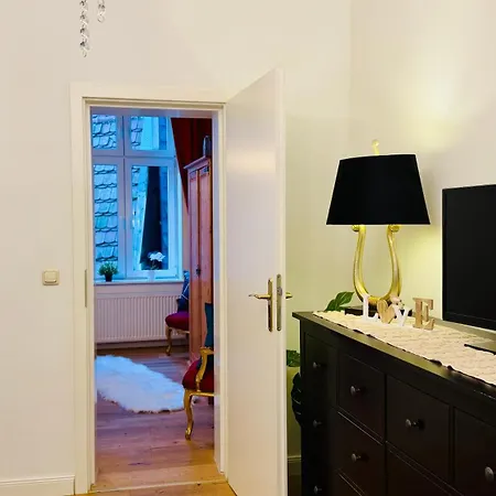 Pension am Dom, Historische Apartments, Superzentral, 7min zum Schloss-2