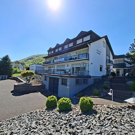 Pension Mosella , Wohnung mit Balkon und Moselblick-3