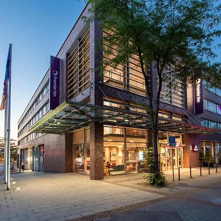 Premier Inn Essen City Limbecker Platz-3