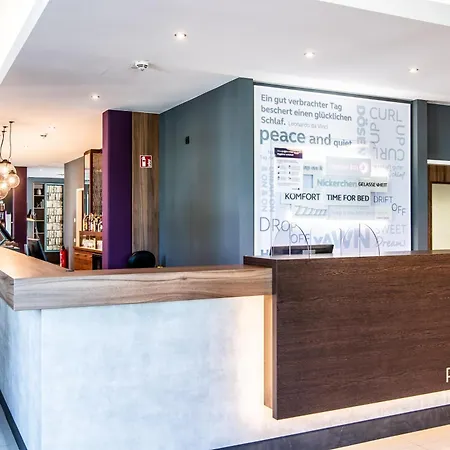 Premier Inn Heidelberg City Centre-3