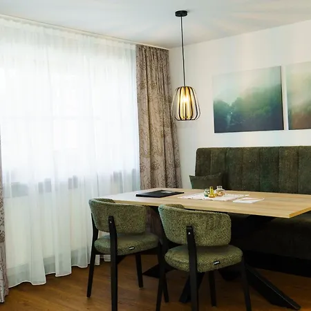 Helmerhof-3