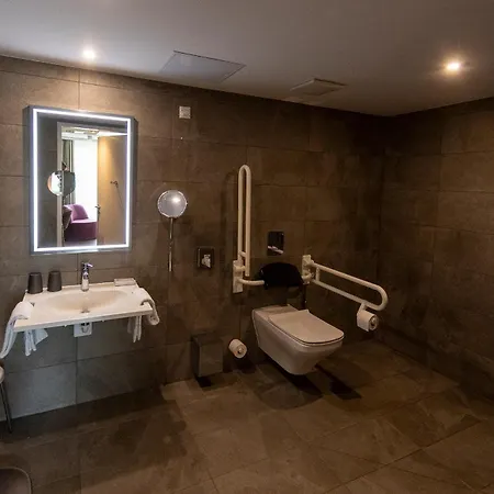 Dormero Hotel Freiburg-3