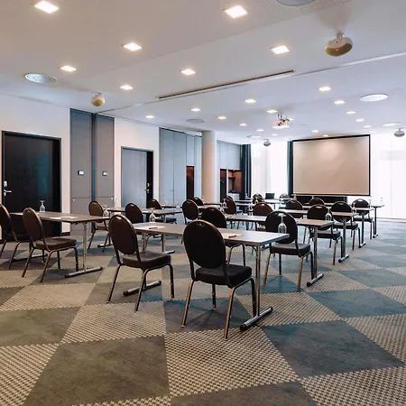Moevenpick Hotel Stuttgart Airport-3