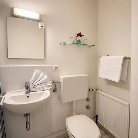 Dana Living Apartment Bremen Hbf - Zentrum, Altstadt, Messe, Oevb Arena, Business Apartment Mit Self Check-In-3